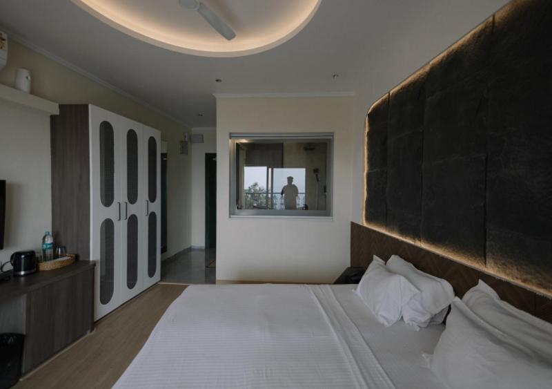Wildernest Hilltop Resort Mangvadi Exterior photo